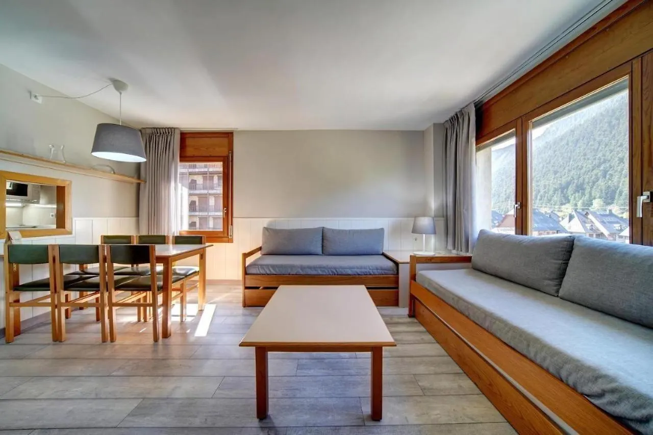 Apartamentos Solneu Naut Aran